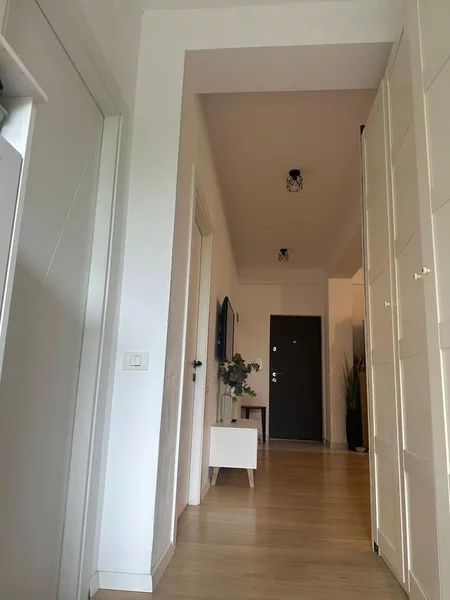Bucurestii Noi, Damaroaia, apartament 4 camere cu balcon si curte, mobilat,