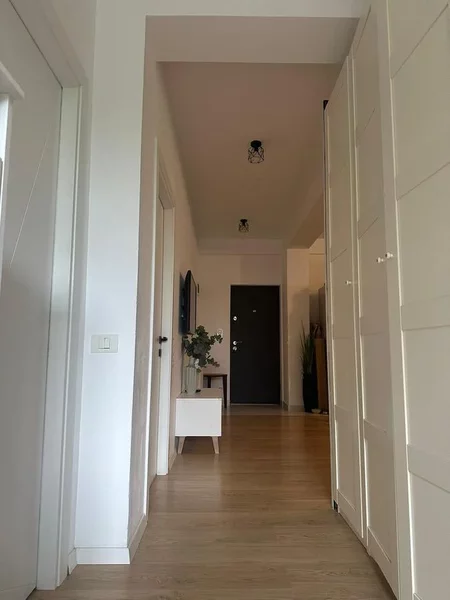 Bucurestii Noi, Damaroaia, apartament 4 camere cu balcon si curte, mobilat,