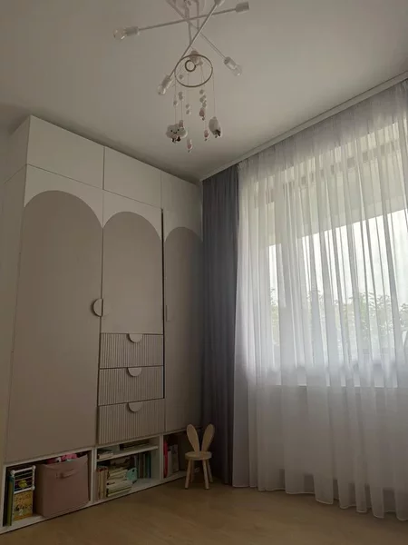 Bucurestii Noi, Damaroaia, apartament 4 camere cu balcon si curte, mobilat,