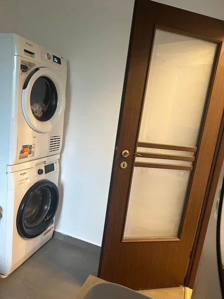 Bucurestii Noi, Damaroaia, apartament 4 camere cu balcon si curte, mobilat,